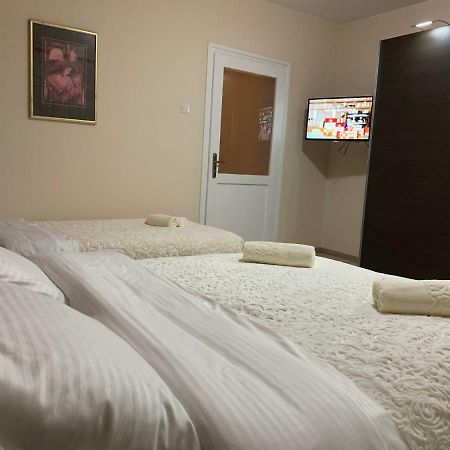 Nikšić Apartman Bedem מראה חיצוני תמונה