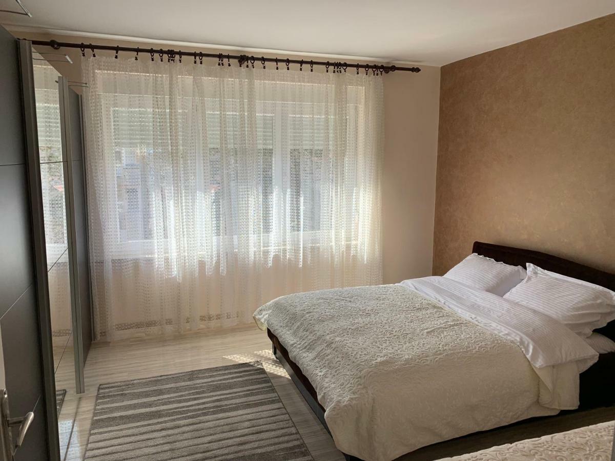Nikšić Apartman Bedem מראה חיצוני תמונה
