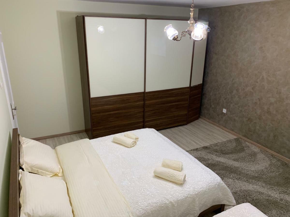 Nikšić Apartman Bedem מראה חיצוני תמונה